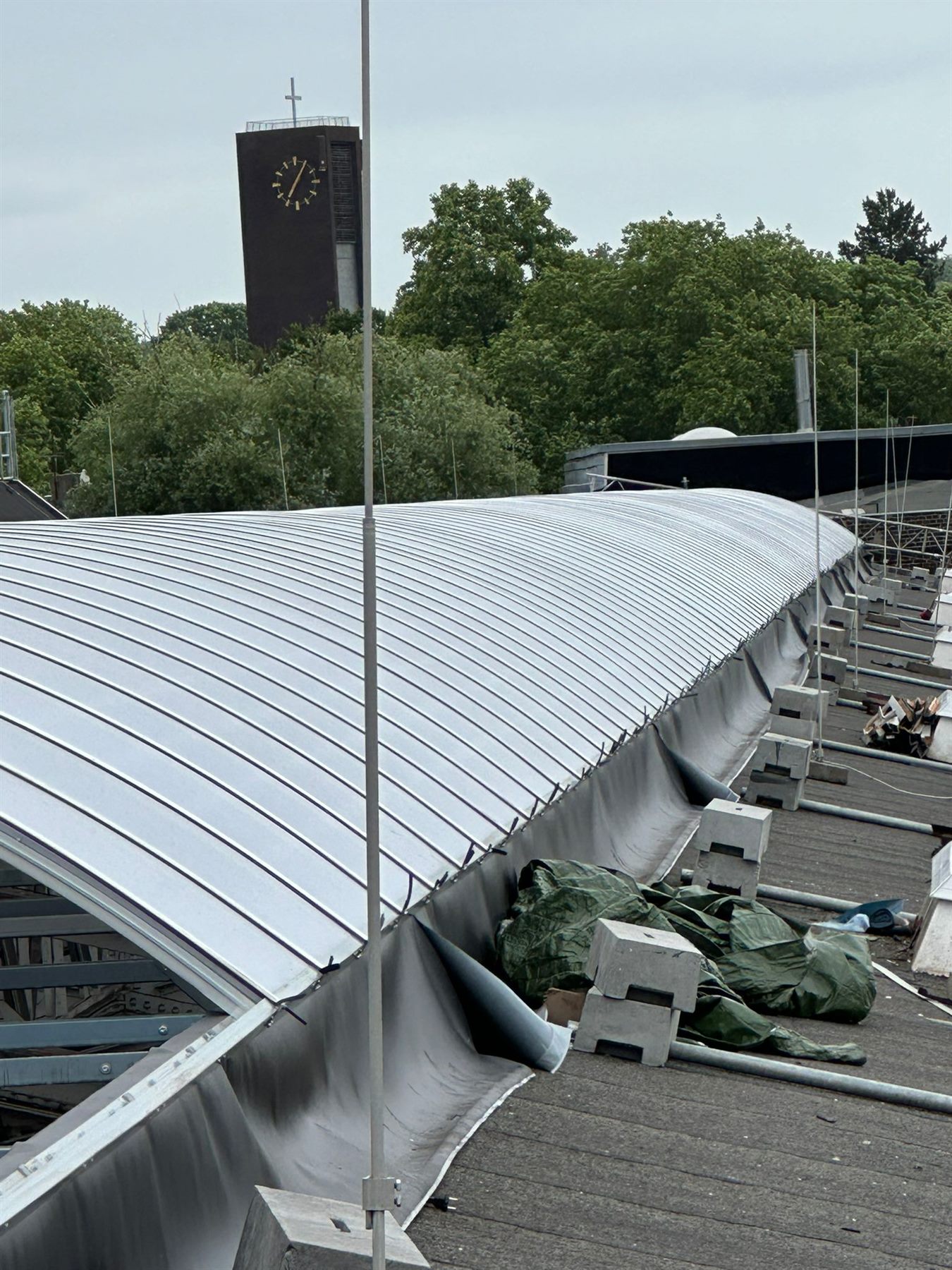 Lichtbandsanierung einer Gewerbehalle in Bochum