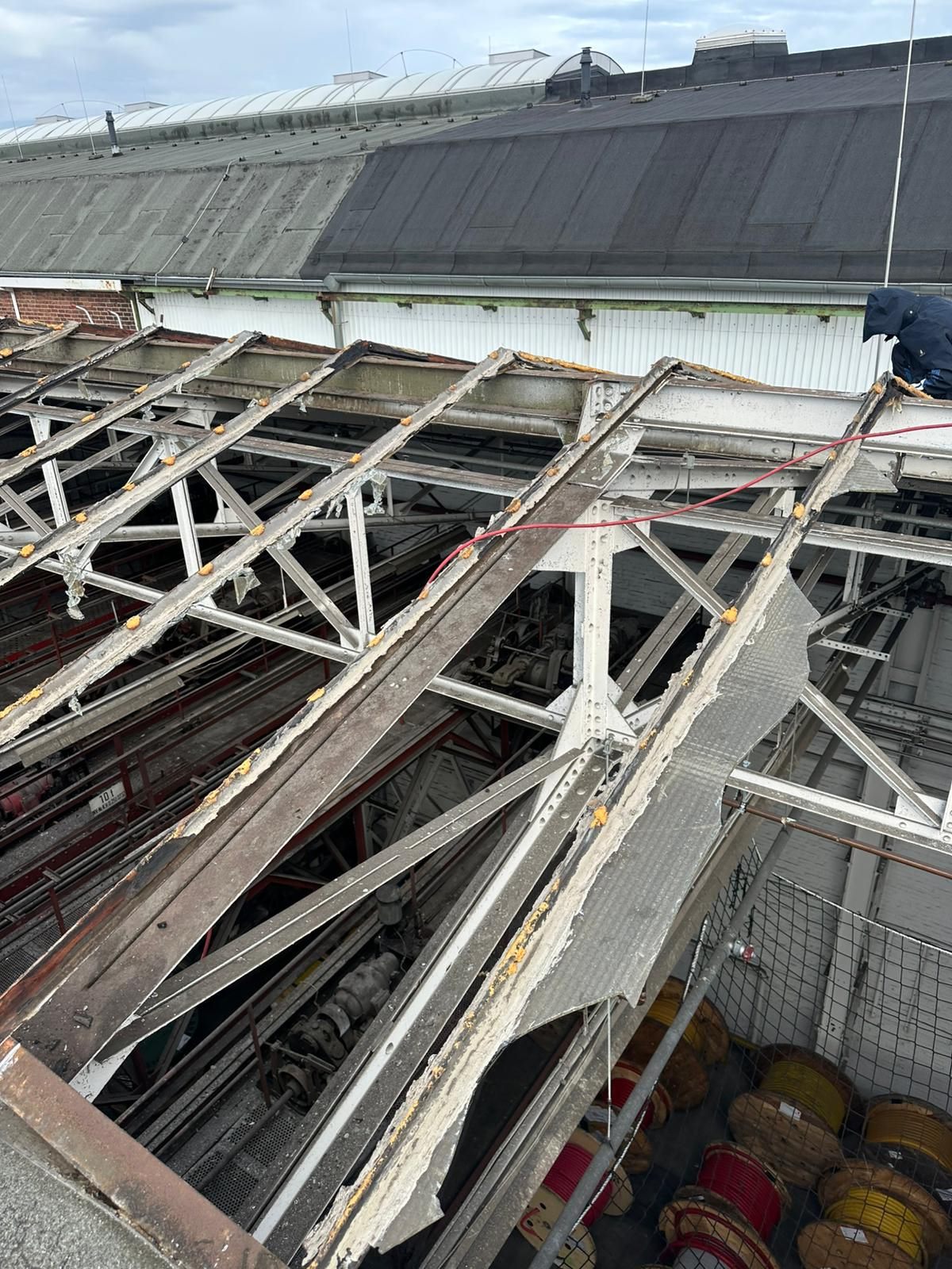 Lichtbandsanierung einer Gewerbehalle in Bochum