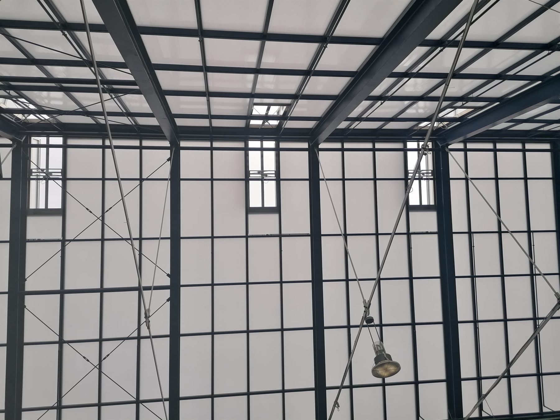 Lichtband- und Lüftungssanierung im Einkaufszentrum Plauen